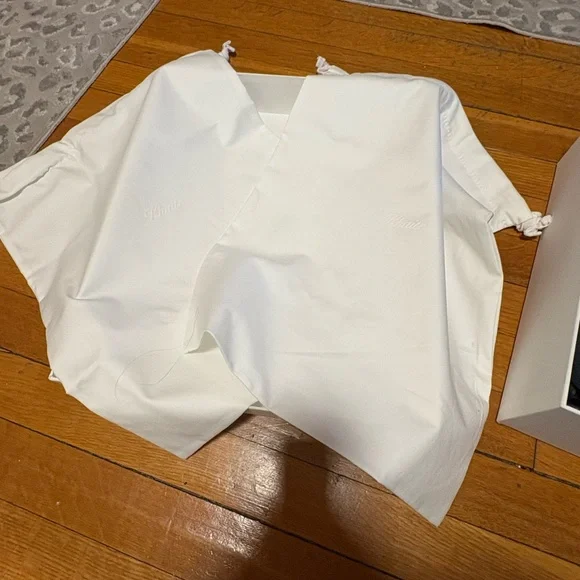 KHAITE Nevada Stretch Low Boot - Picture 5 of 6